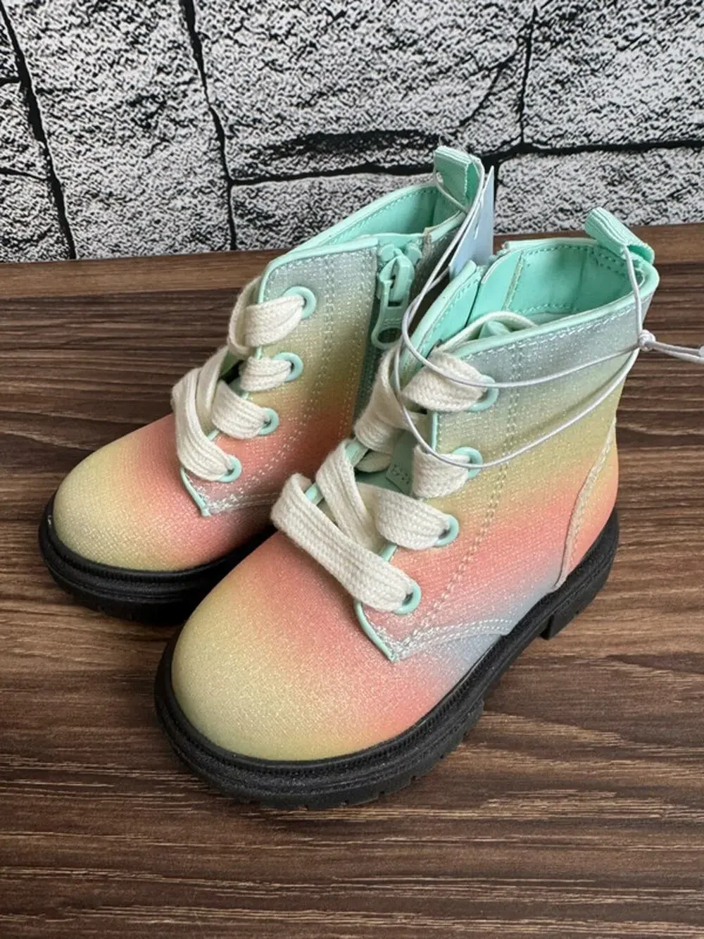 NWT Girls Cat & Jack Amaya Boots - Size 6